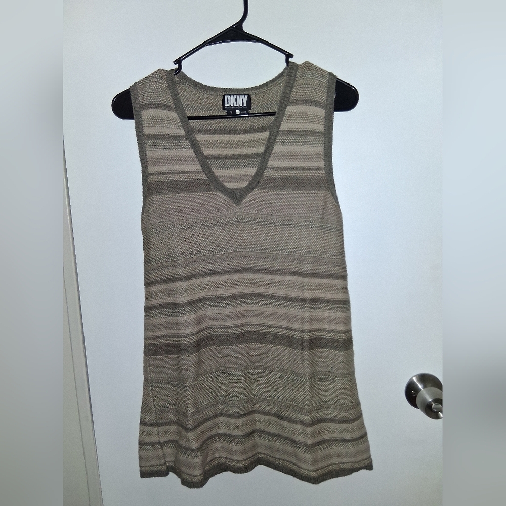 DKNY Women's Beige Striped V-Neck Tank Top